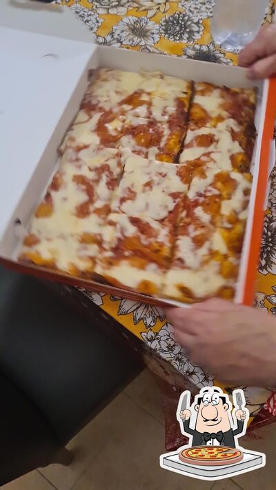 Scegli una pizza al ristorante Alice Pizza