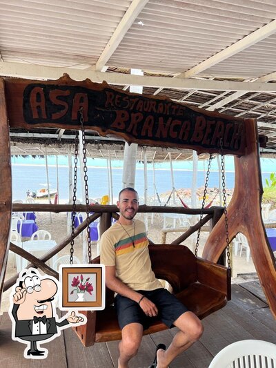 Veja imagens do interior do Restaurante Asa Branca Beach