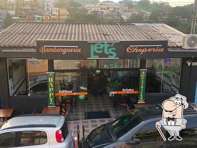 Desfrute da vista da área externa do LET'S Burguer's & Choperia