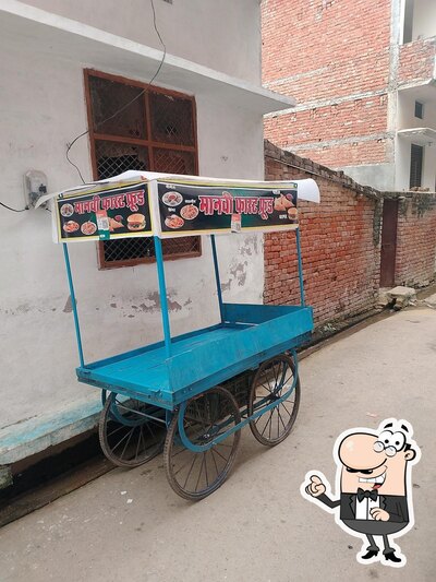 Check out how Manvi fast food cornar looks inside