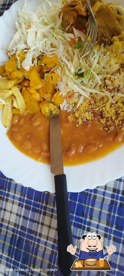 Comida em Fazendinha Capitólio