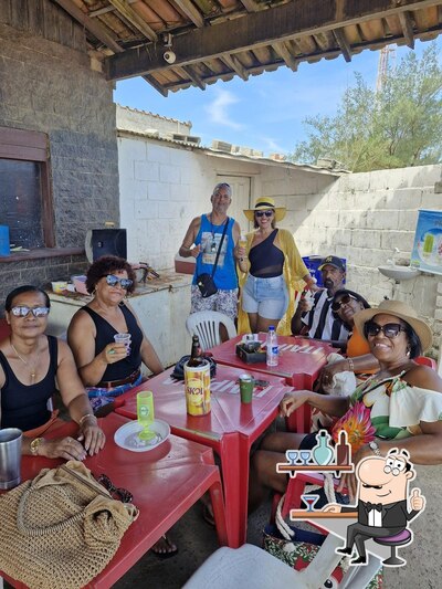 Veja imagens do interior do Quiosque da Cida