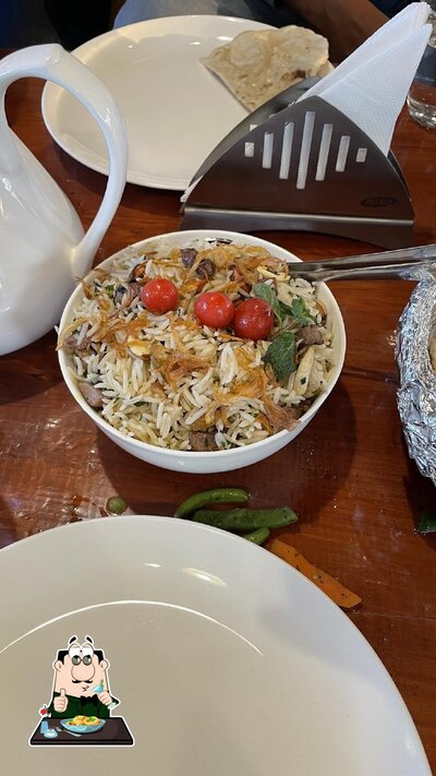 Meals at Kashmir Trout (Rainawari)