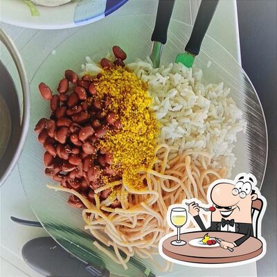 Platos en Arena lanches