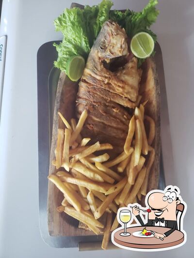 Comida em Cabana_rio_mar