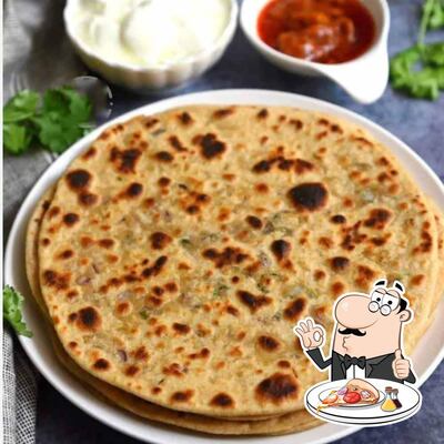 Pick pizza at Bihari Junction