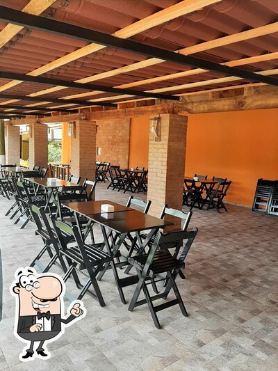 O interior do Pesqueiro e Restaurante Recanto da Paz