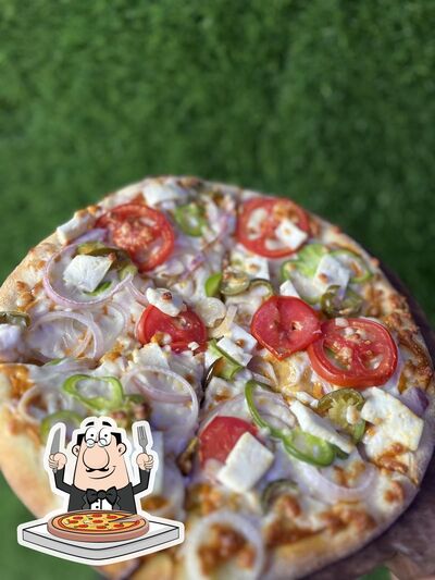 Try out pizza at FOODWAY