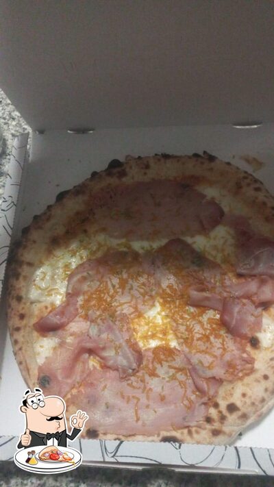 Scegli tra le molte varianti di pizza