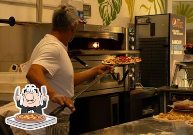 Prenditi una pizza al ristorante Zero28alquadrato