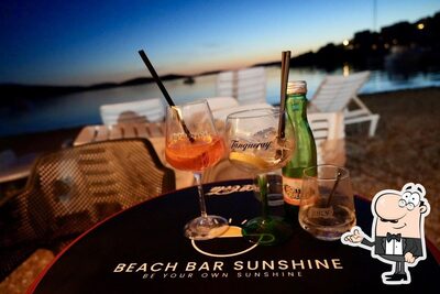 Dai un'occhiata agli interni di Beach Bar Sunshine