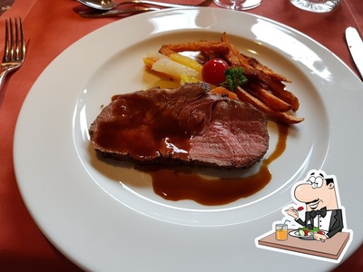 Platti al Roots Restaurant