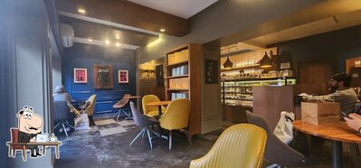 Check out how Crème by Ahdoos looks inside