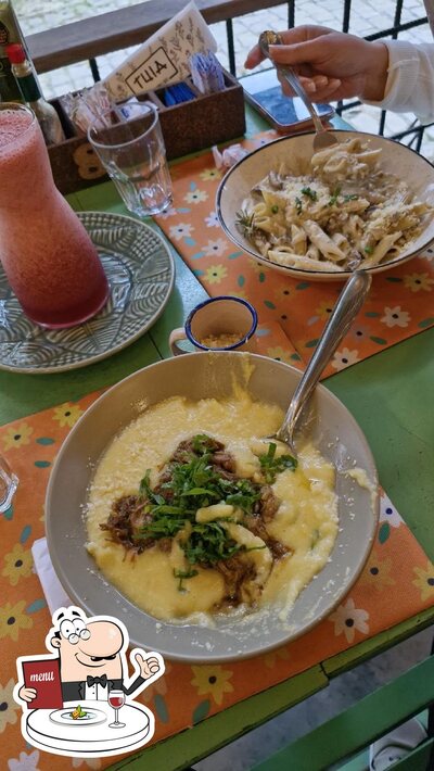 Comida em Tuia - Gastronomia e Arte