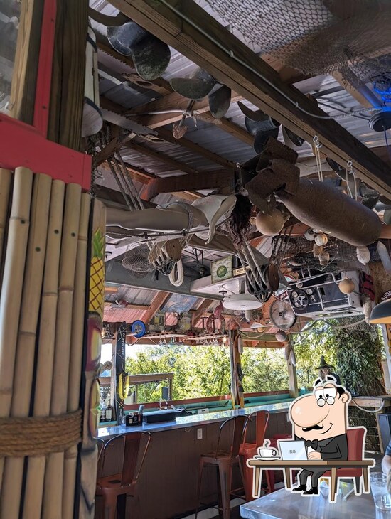 3rd Chute Bar & Grill, Grafton - Restaurant menu, prices and reviews