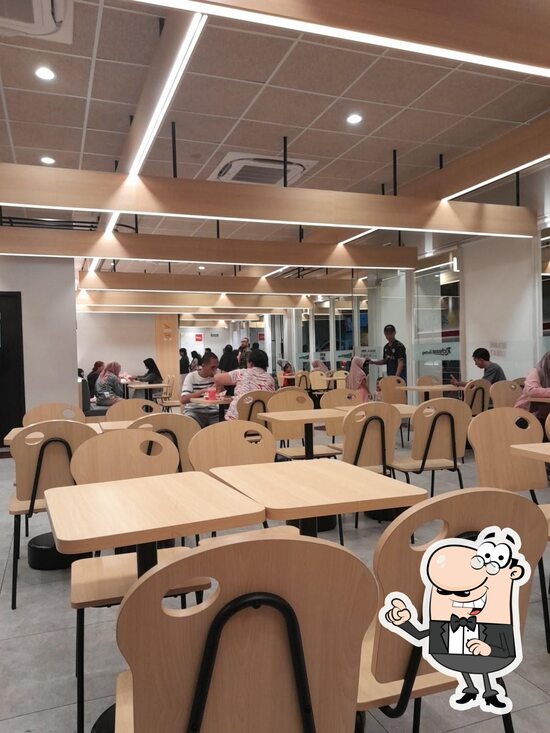 Richeese Factory Grand Batavia Tangerang - Restaurant menu, prices and ...